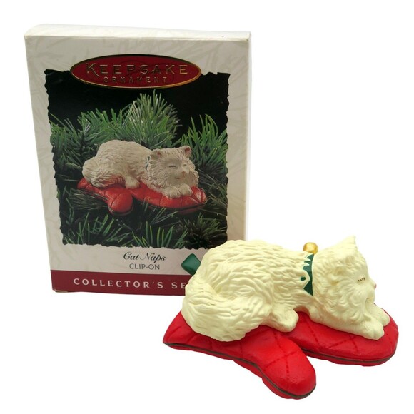 Hallmark Keepsake Ornament Cat Naps Clip On 2nd in Series 1995 - Picture 1 of 7